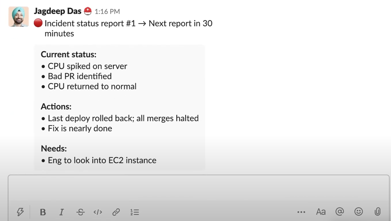 Ejemplo de aviso de incidencia en Slack