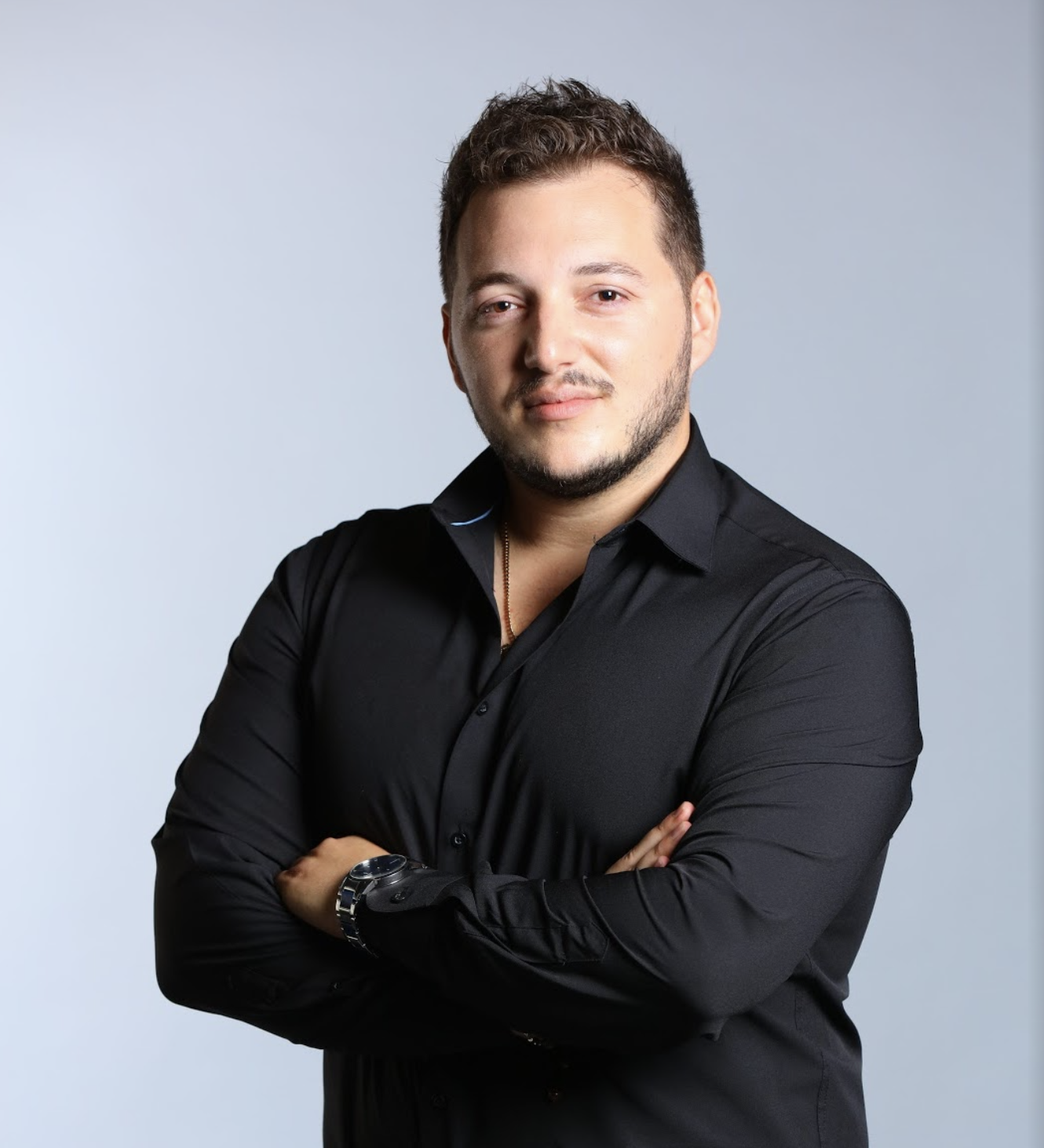 Marilo Meta, líder de la comunidad de Tirana, Albania