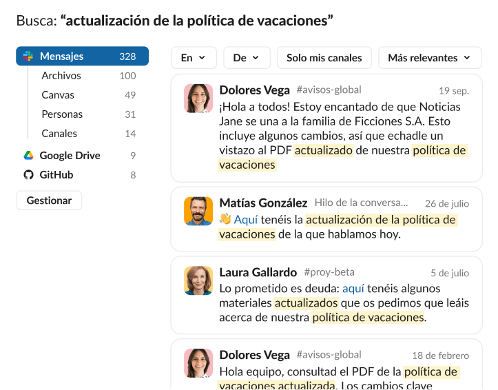 Resultados de búsqueda en Slack de la frase “novedad sobre la política de vacaciones” con varias vistas previas de mensajes de Dolores Vega y Matías González en diferentes canales de anuncios.