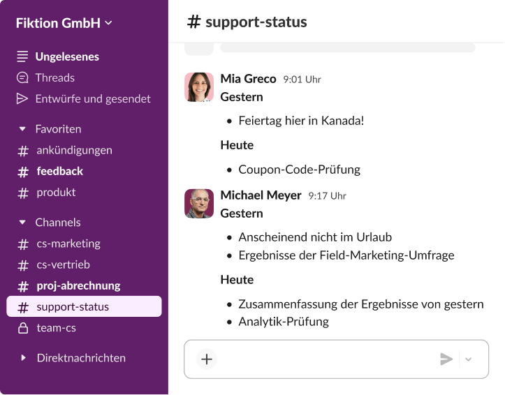Slack-Nachrichten-Thread, in dem Kolleg:innen Projektupdates und Urlaubsbenachrichtigungen in einem strukturierten Listenformat teilen.
