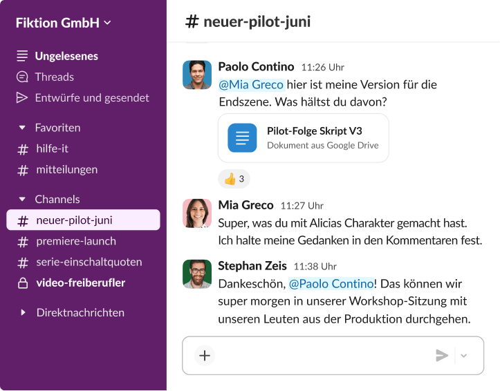 Ein Slack-Thread im Kanal „neuer-pilot-juni“, in dem die Teammitglieder Alfonso Huertas, Carmen Vega und Lee Hao das Drehbuch einer Pilotfolge besprechen.