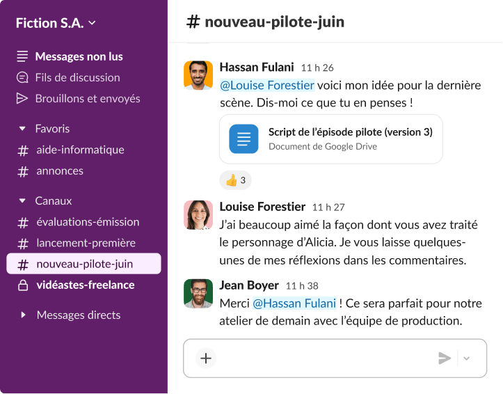 Un fil de discussion Slack dans le canal « new-pilot-june » où les membres de l’équipe Alfonso Huertas, Carmen Vega et Jean Boyer examinent le scénario d’un épisode pilote.